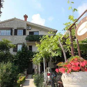 Damian Bed & Breakfast