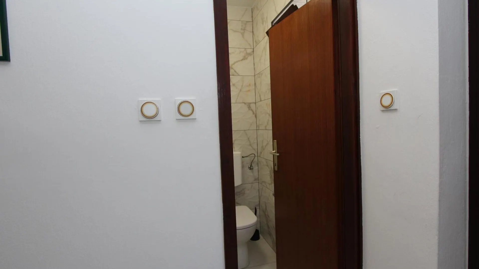 Rooms And Apartment Sanja Rovinj Pensión