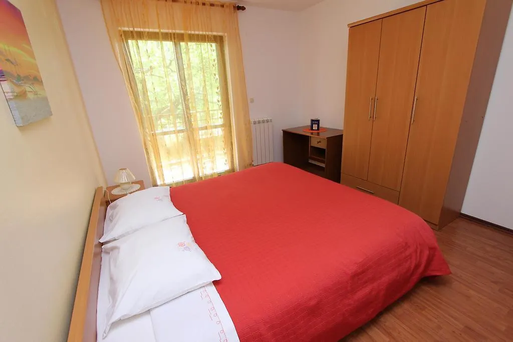 Rooms And Apartment Sanja Rovinj Pensión